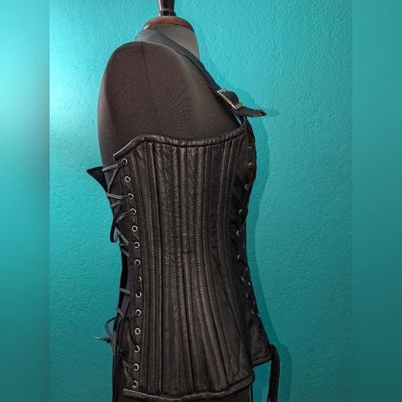 100% Real Leather Women's Black Corset - Picture 2 of 12